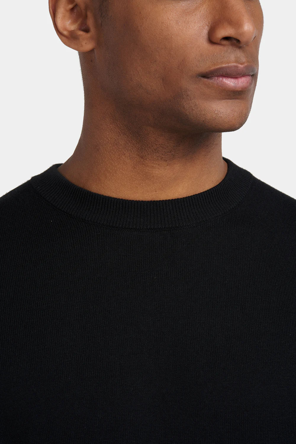 Men's Black Crew Neck Knit Sweater